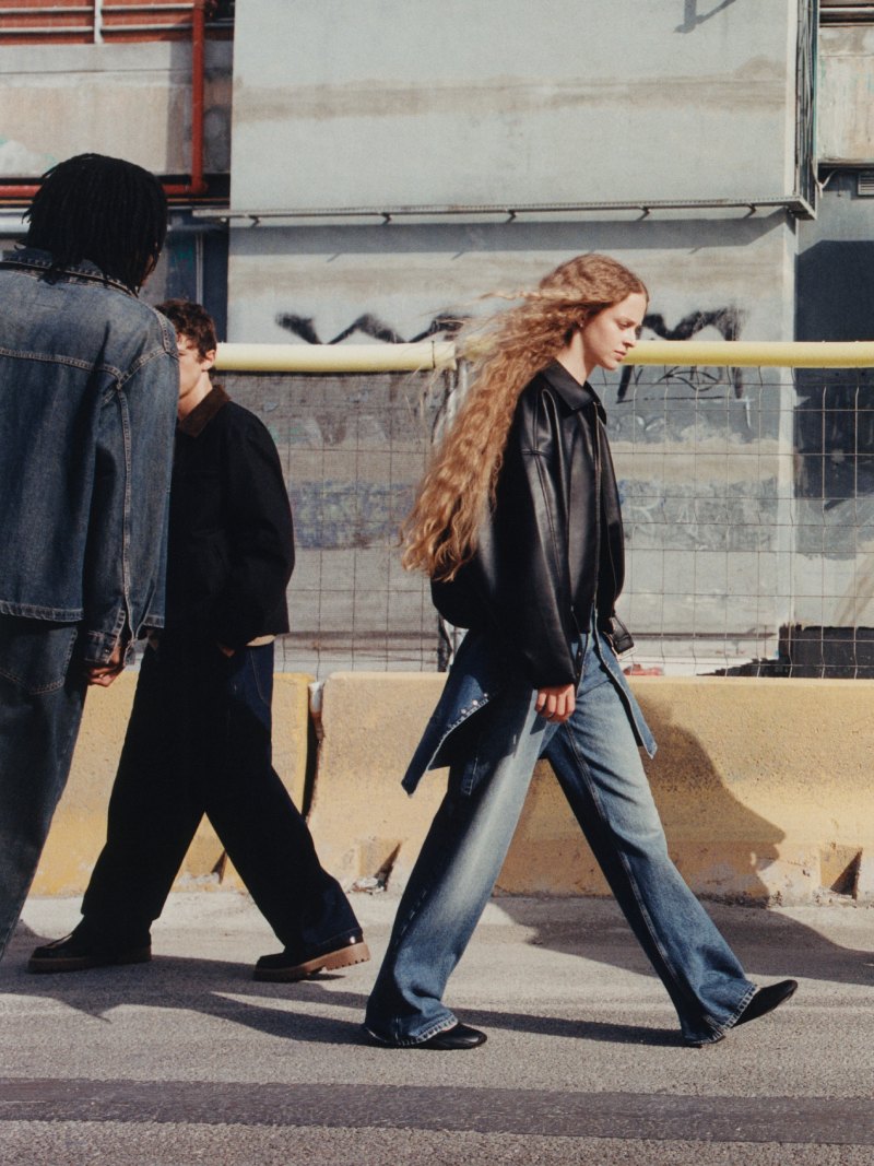 Los vaqueros tendencia de 2025 que llevarás en otoño