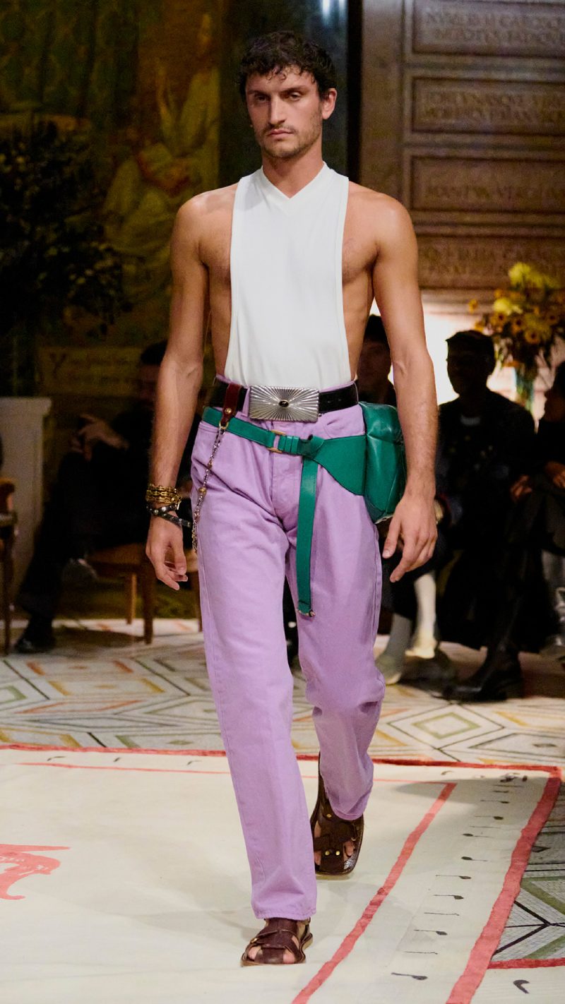 Versace ss26 nueva colección debut Dario Vitale