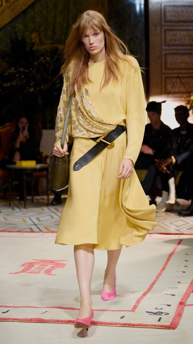 Versace ss26 nueva colección debut Dario Vitale