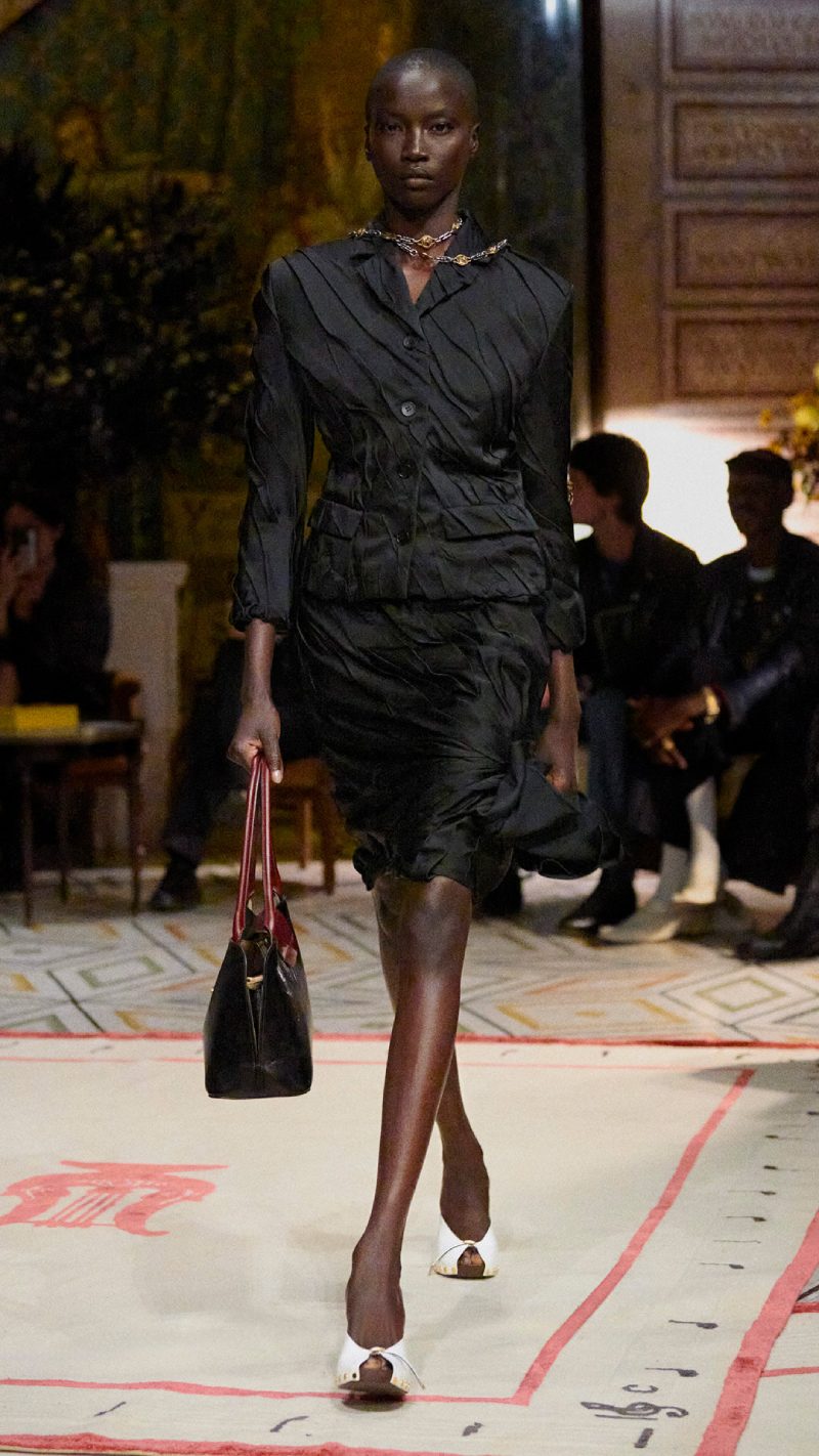 Versace ss26 nueva colección debut Dario Vitale