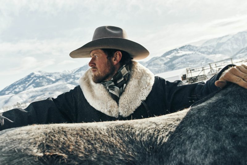 Tendencias otoño invierno 2025: estilo vintage americana y ropa de trabajo