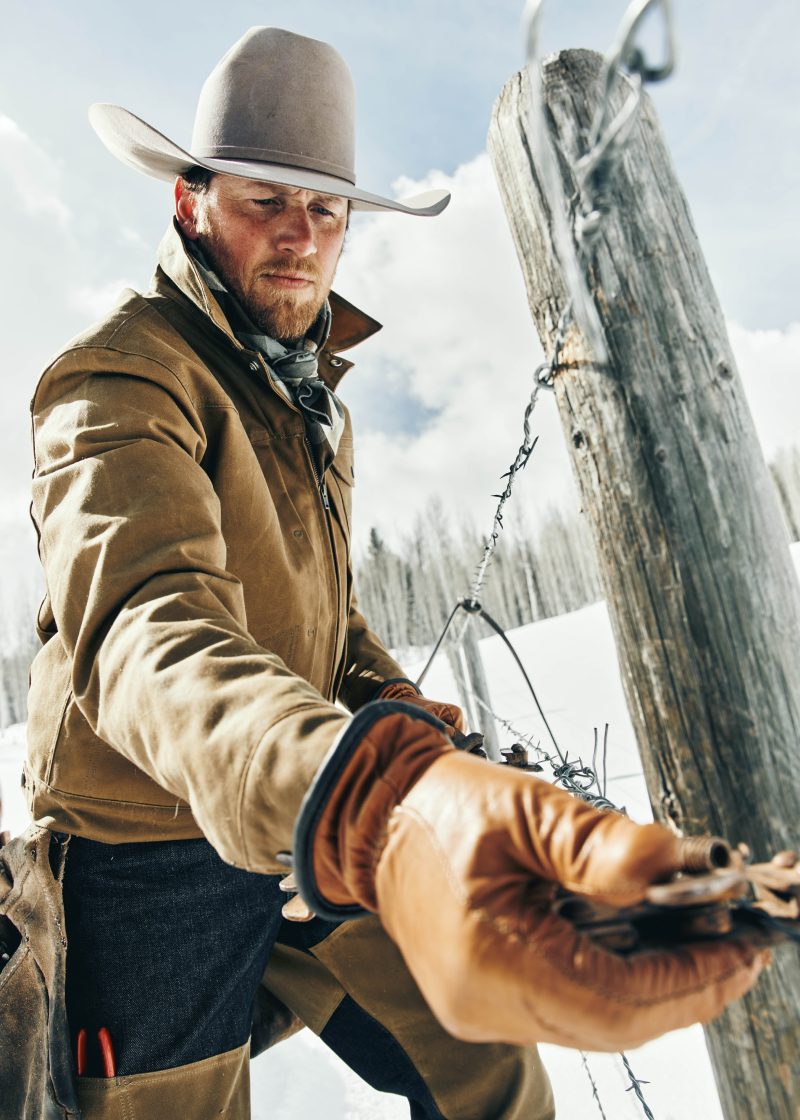 Tendencias otoño invierno 2025: estilo vintage americana y ropa de trabajo