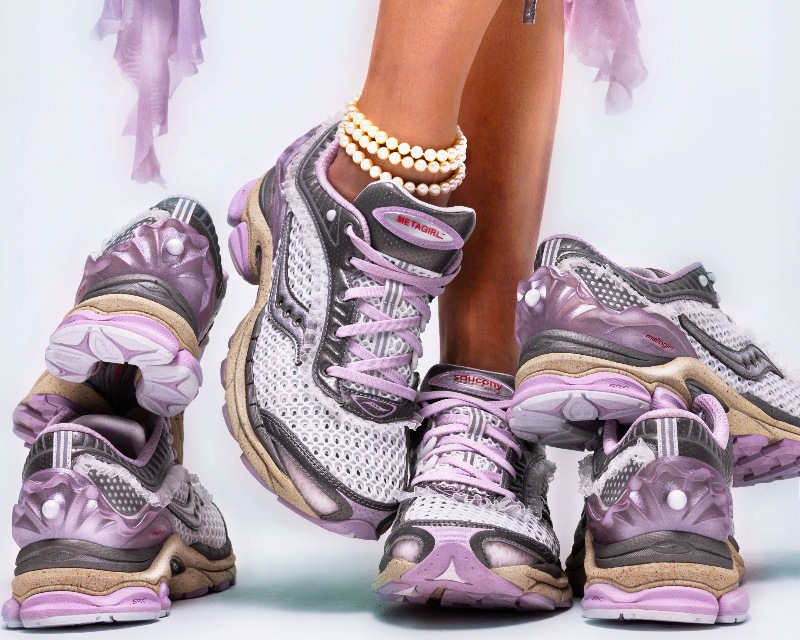 Metagirl aporta ultrafeminidad al diseño runner de Saucony