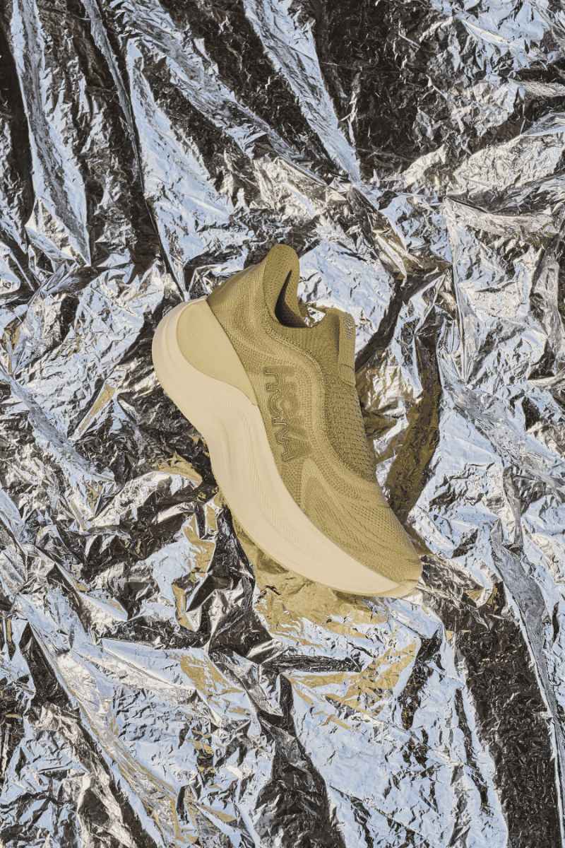 zapatillas sin cordones tendencia otoño hoka deporte