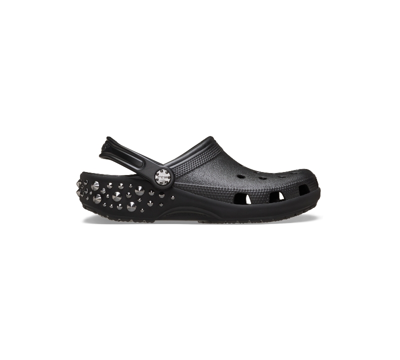 zuecos tachuelas color negro crocs