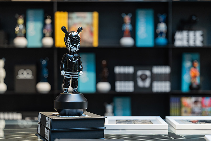 Juan Díaz-Faes viste de geometría a The Guest de Lladró