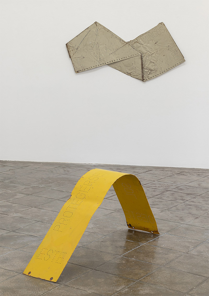 Luce - Imagen de instalación artística en una galería