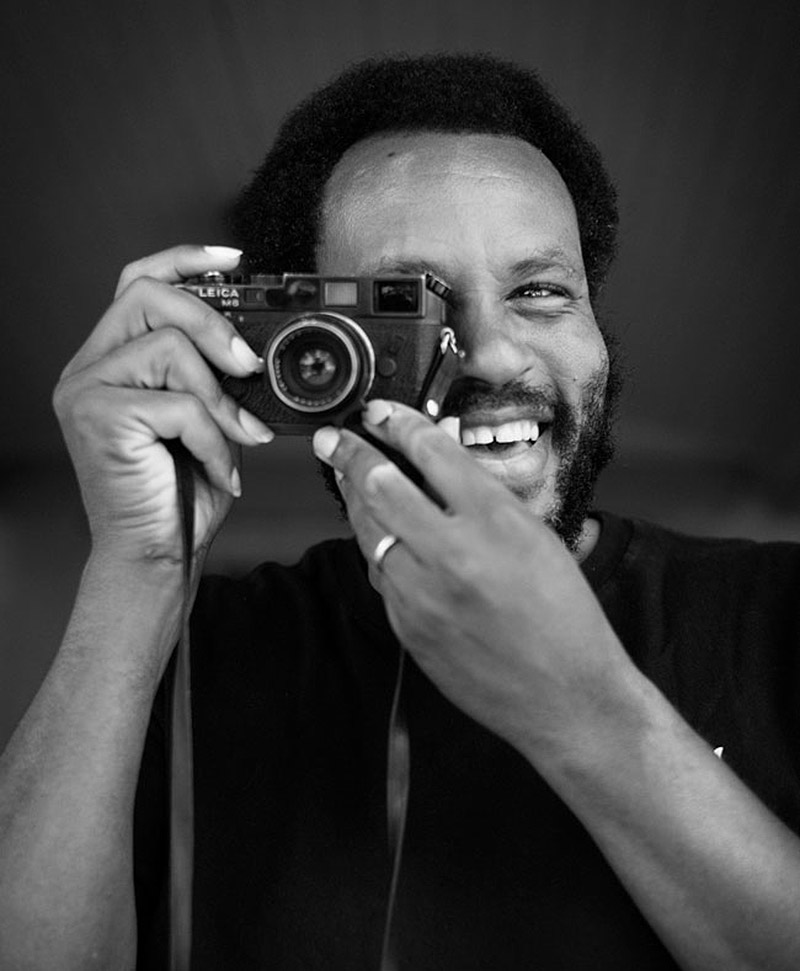 Moments Festival 2025: chico haciendo una foto