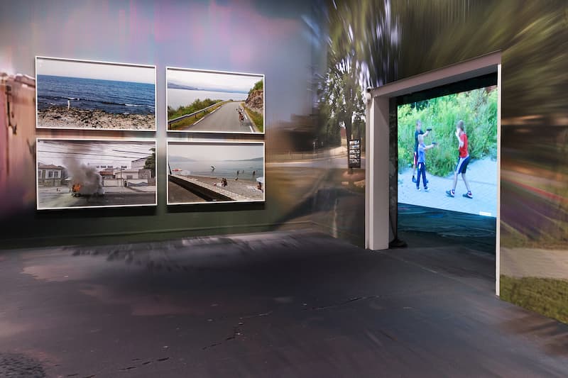 Nine Eyes de Jon Rafman, vista exposicion