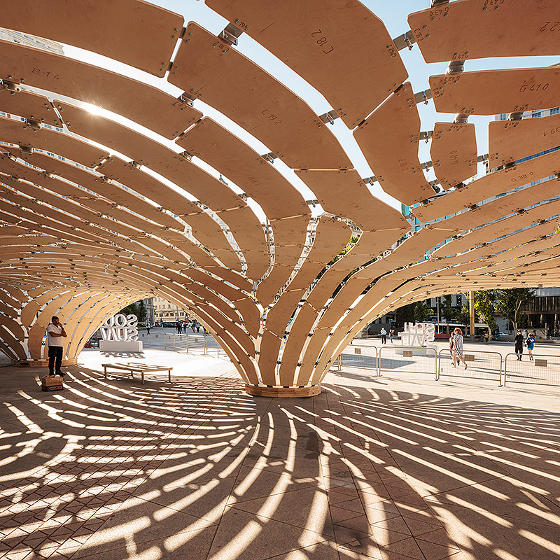 Offf Sevilla - pieza de arquitectura de madera