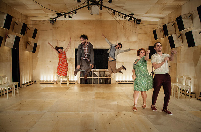 foto de una obra de teatro de Pablo Messiez