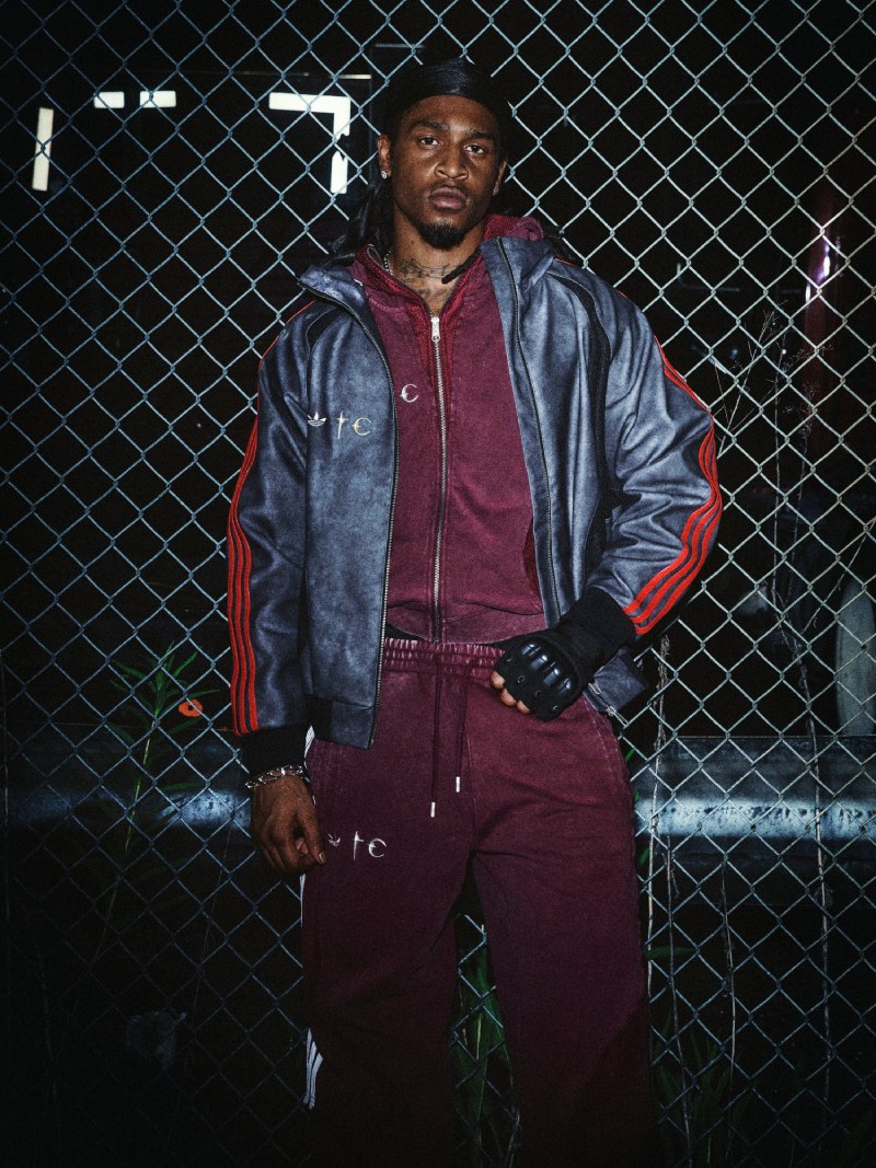 Tendencias moda urbana 2025 knightcore estilo medieval