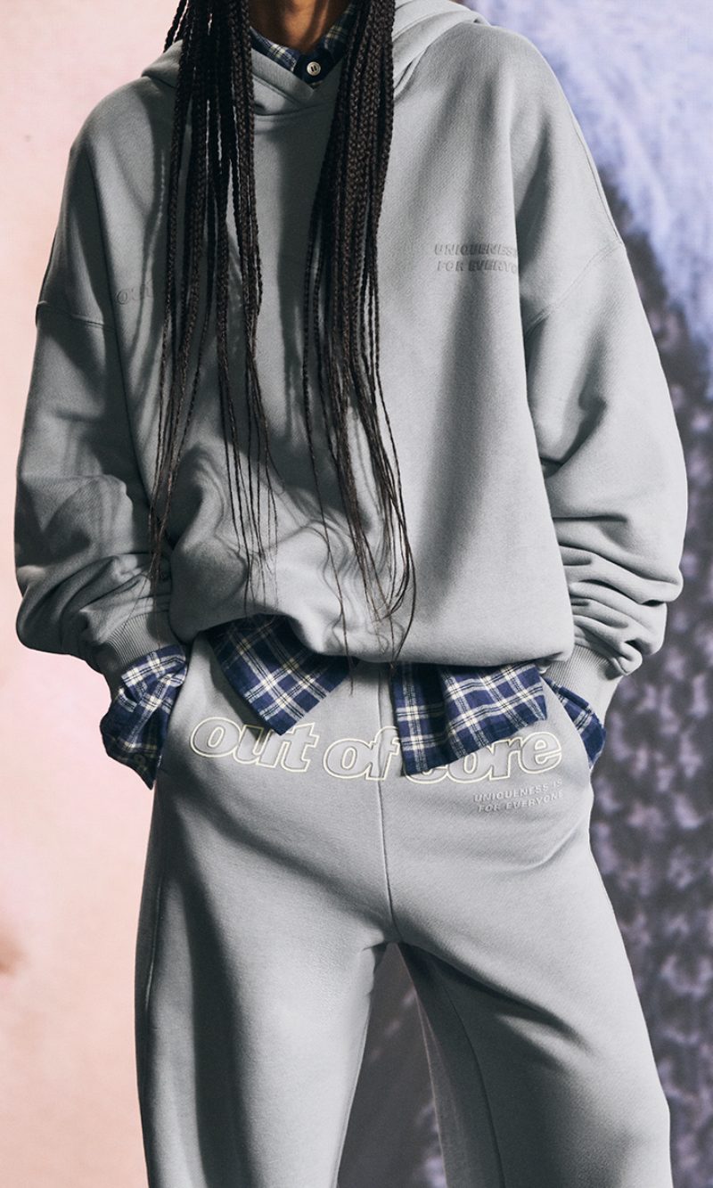 Nueva colección Out of Core Drop II Bershka Ral7000Studio