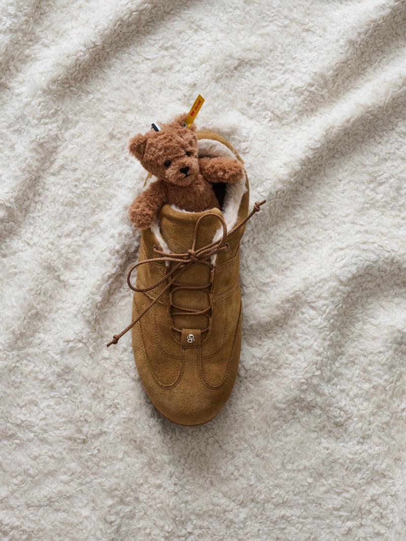 Boss X Steiff looks y accesorios con textura de oso de peluche