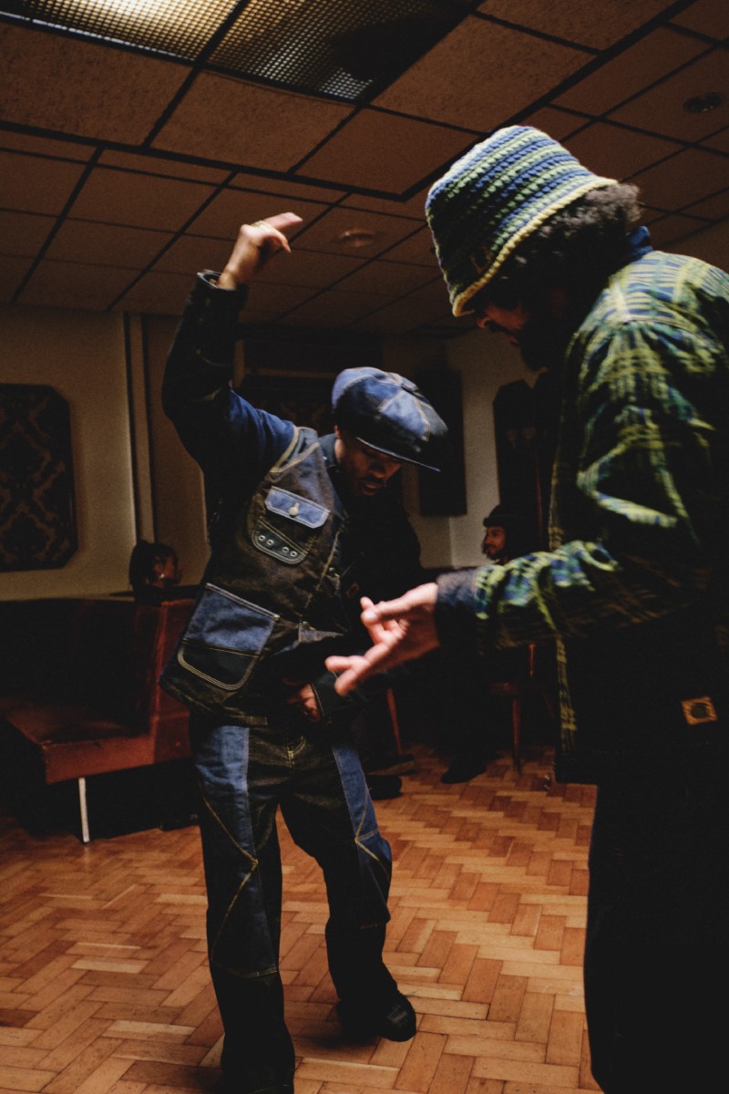 Nicholas Daley inyecta reggae al workwear de Carhartt Wip