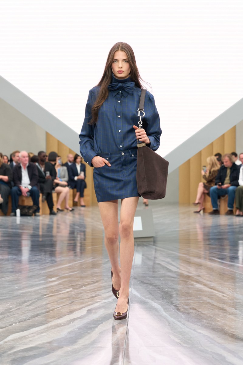 El nuevo armario de la mujer Dior unifica la nueva era