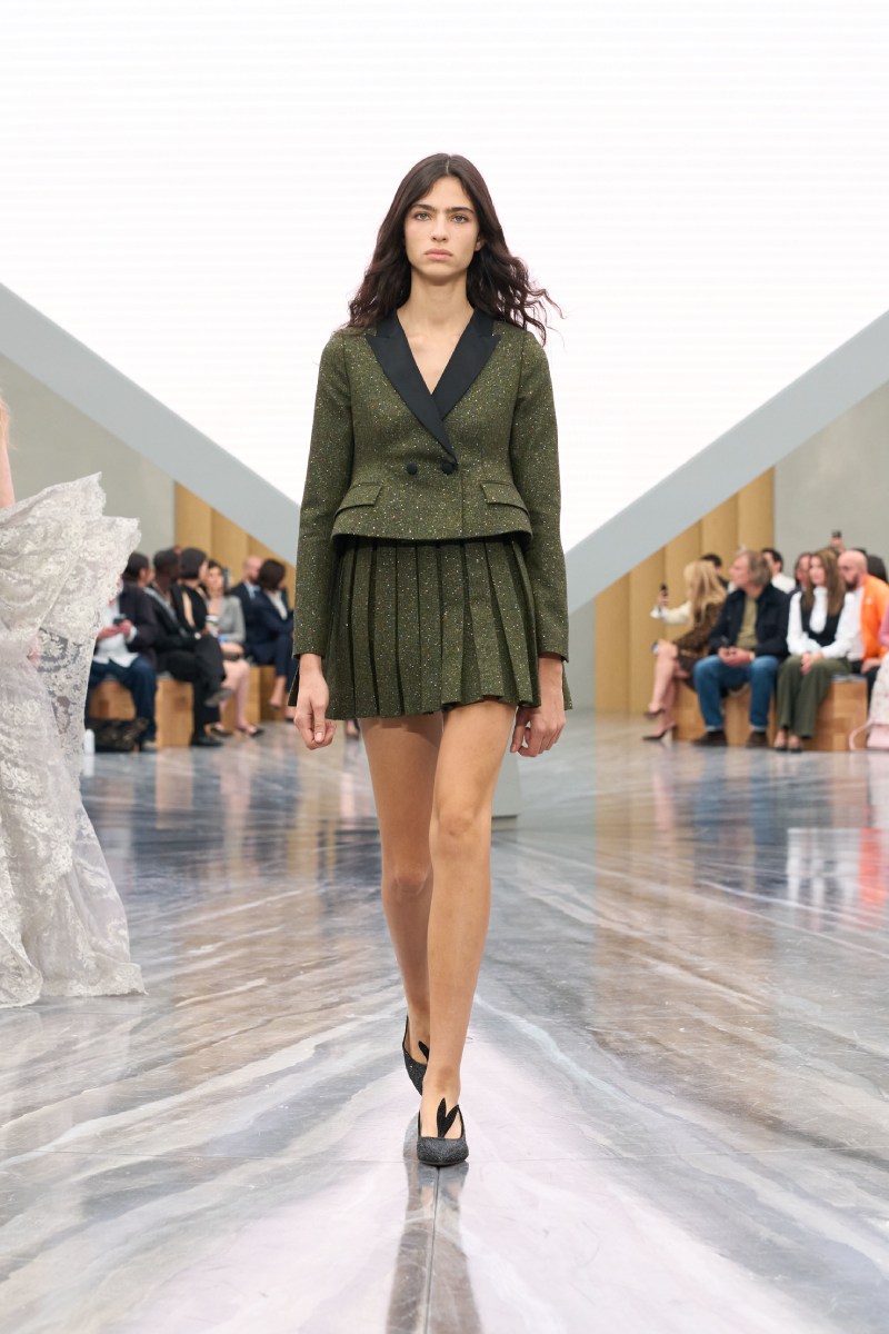 El nuevo armario de la mujer Dior unifica la nueva era