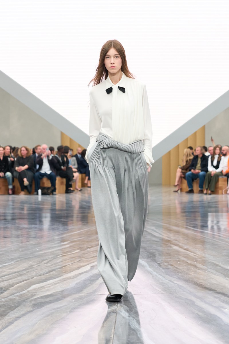 El nuevo armario de la mujer Dior unifica la nueva era