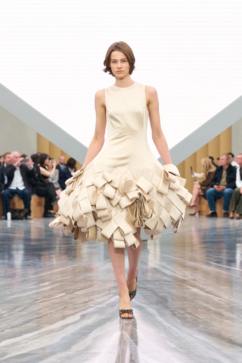 El nuevo armario de la mujer Dior unifica la nueva era