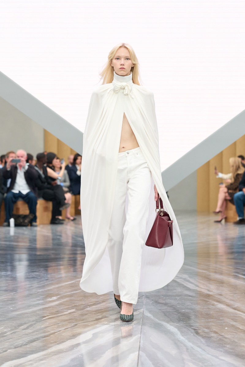 El nuevo armario de la mujer Dior unifica la nueva era