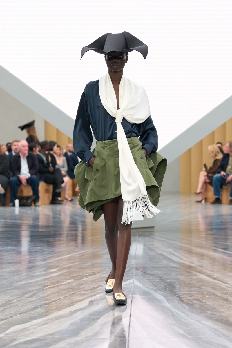 El nuevo armario de la mujer Dior unifica la nueva era