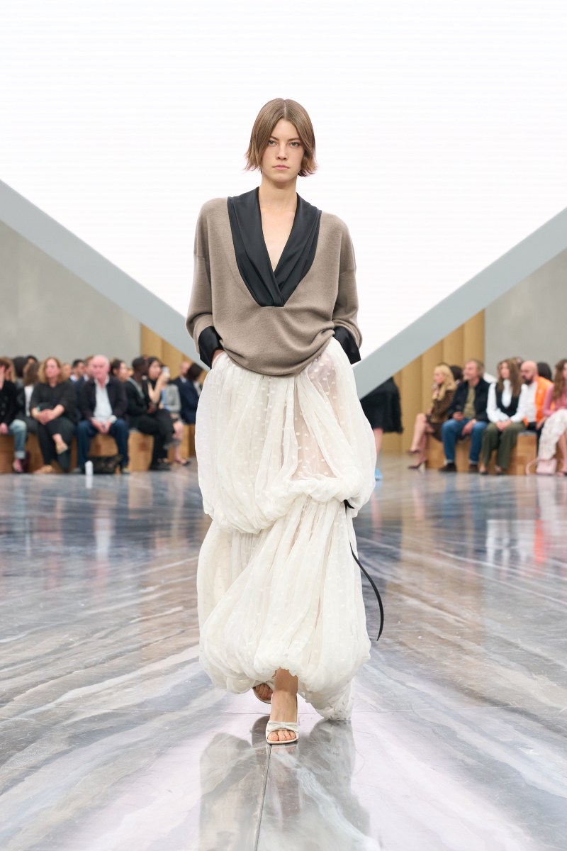 El nuevo armario de la mujer Dior unifica la nueva era