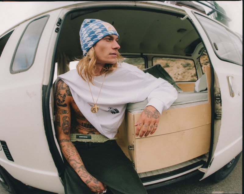 Eme Studios se vuelve introspectivo este otoño