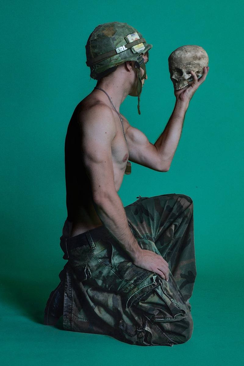 Erl se pone militar con su nueva colección Surplus