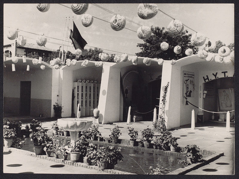 Exposición Las Ferias del Campo Museo ICO: Zoco expositivo, primera Feria Nacional del Campo, Stand HYT, 1950