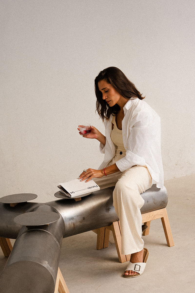 Fer Figueroa, diseñador, presenta Kitto, sistema modular de madera y acero