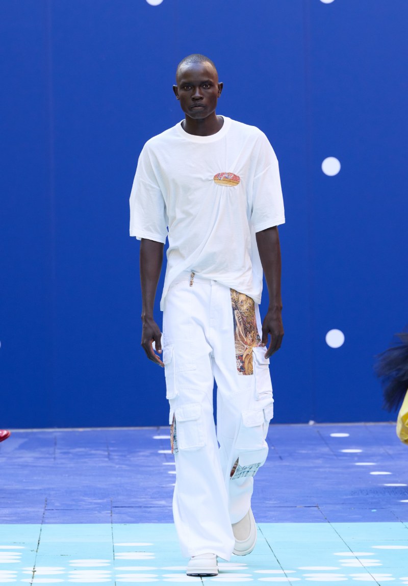 Ksenia Schnaider continúa radicalizando el denim para ss26