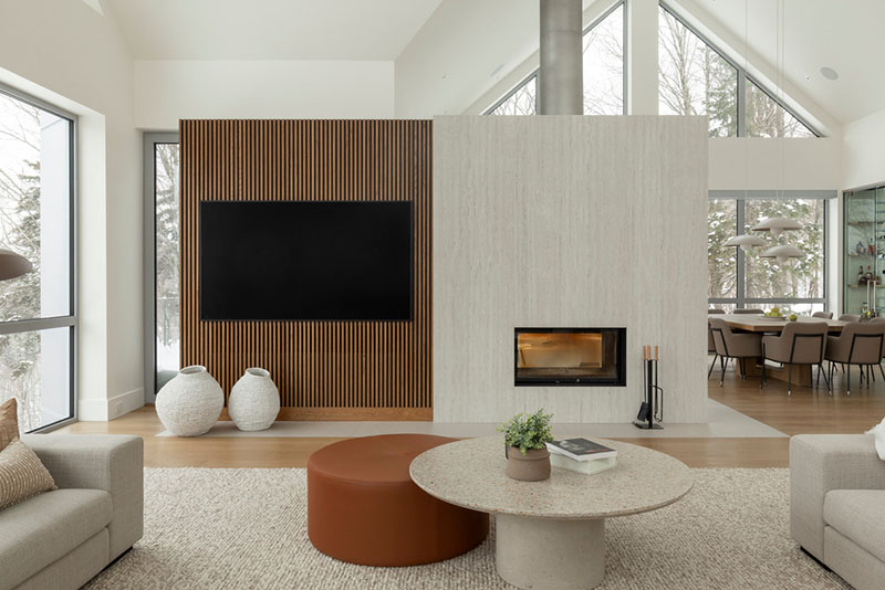 La Croix: casa de Luc Plante que desciende por la montaña