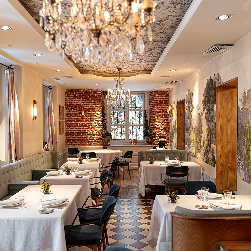 Le Bistroman Atelier: vista de una de las salas