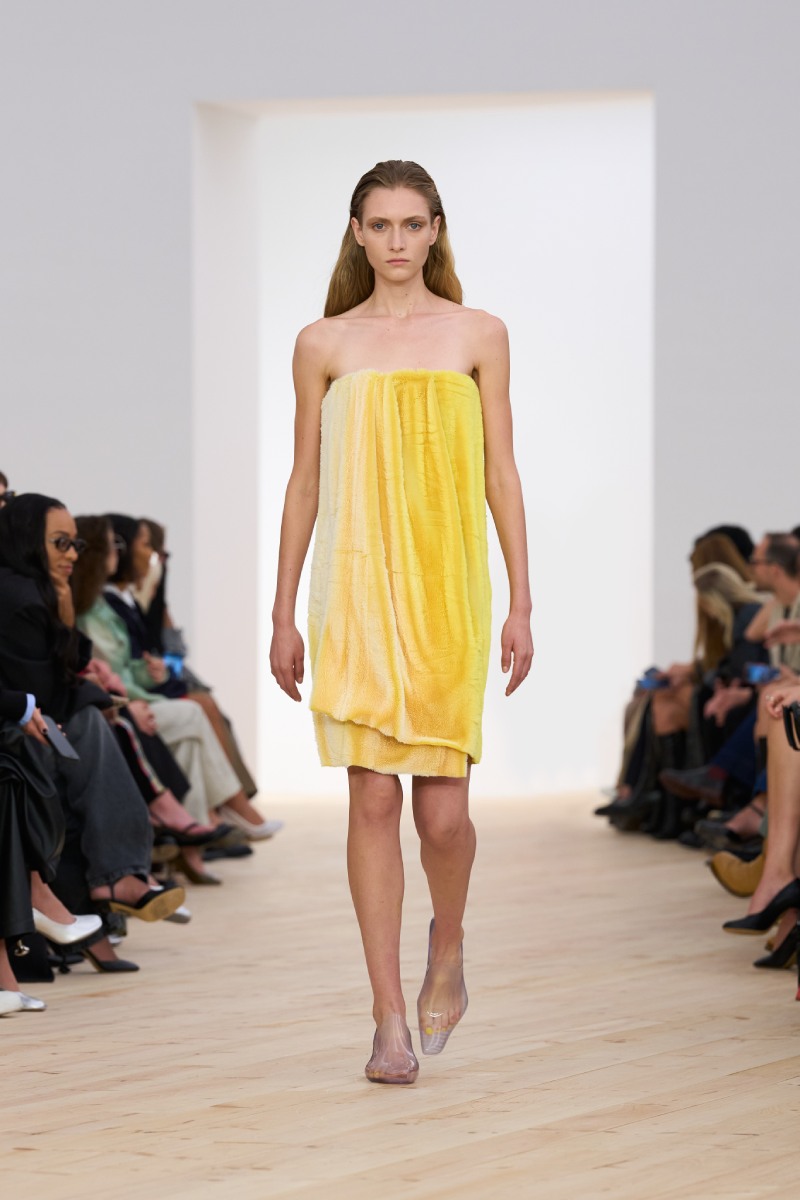 Loewe Mujer ss26 colección debut Jack McCollough y Lazaro Hernandez