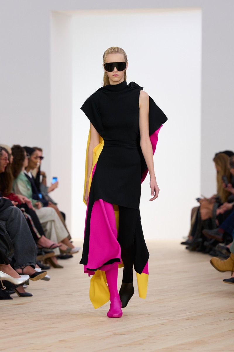 Loewe Mujer ss26 colección debut Jack McCollough y Lazaro Hernandez