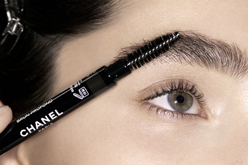 Dale vida a tu piel con el look natural de Chanel ss26