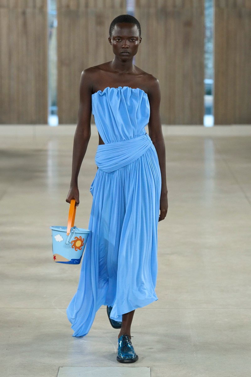 Moschino ss26 nueva colección de mujer