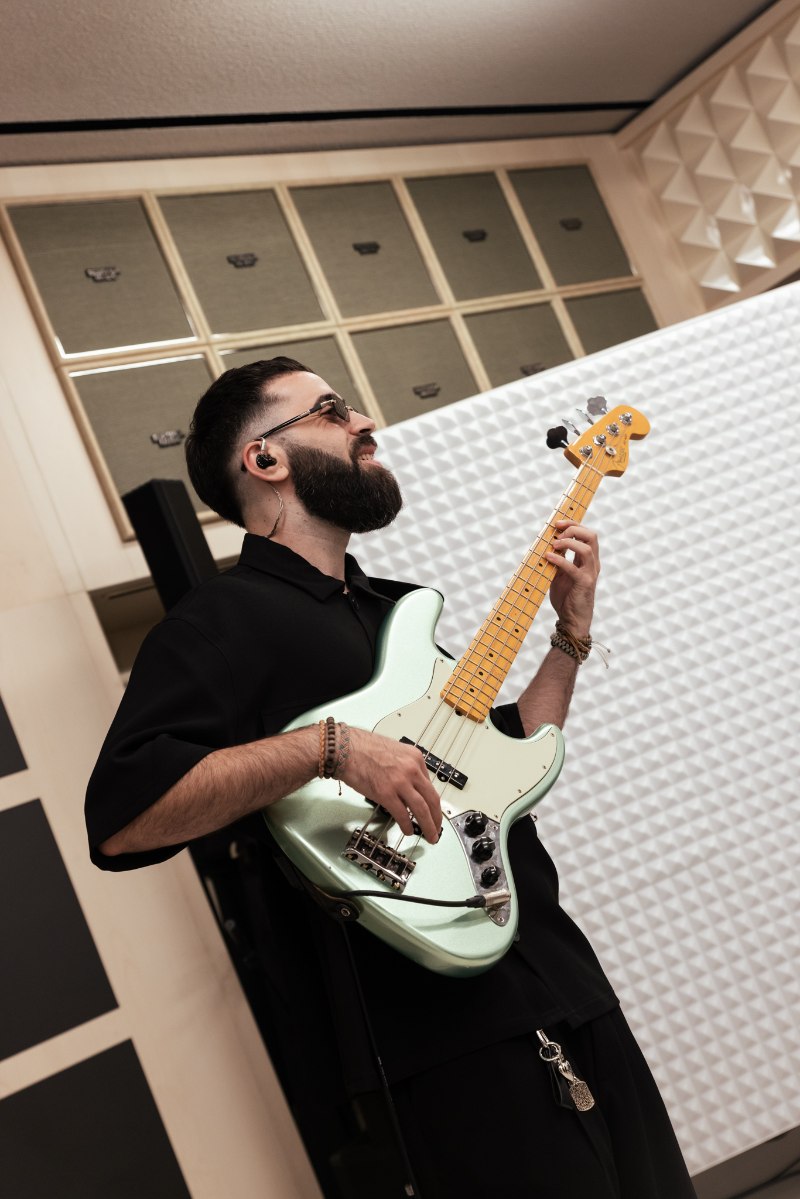 nueva tienda Bershka gallery sessions conciertos lia kali