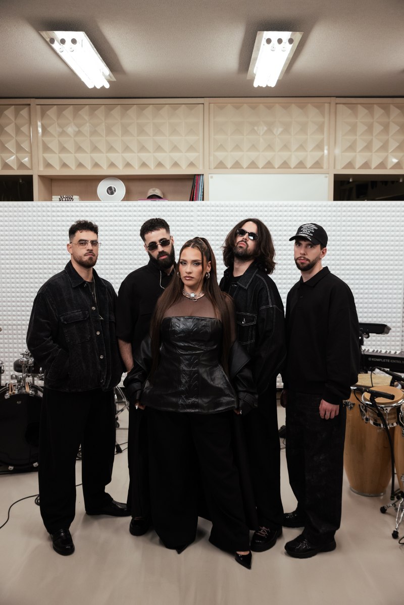 nueva tienda Bershka gallery sessions conciertos lia kali