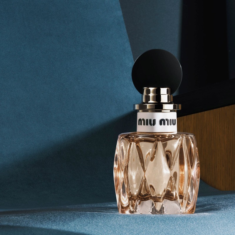 perfume Miu Miu mujer embajadora Anna Castillo