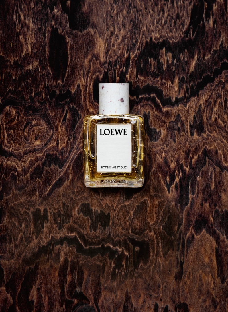 Loewe expande su universo a la alta perfumería con Crafted