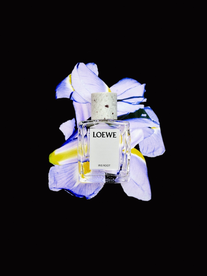 Loewe expande su universo a la alta perfumería con Crafted
