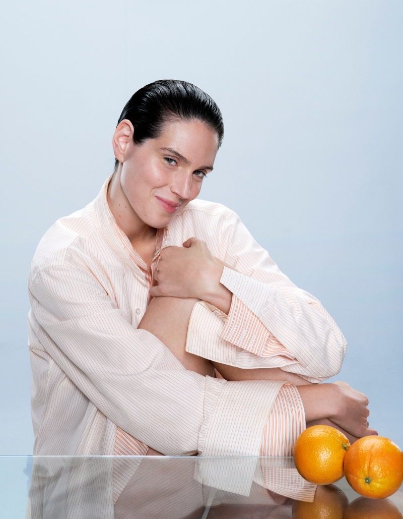 Loewe expande su universo a la alta perfumería con Crafted