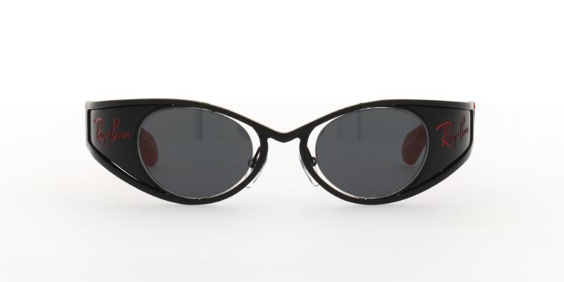 Alain Mikli subvierte los iconos de Ray-Ban con vanguardia