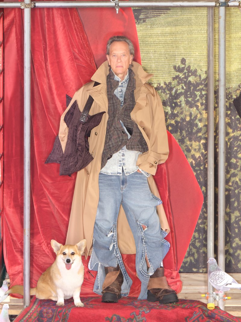 ropa h&m diseñador marca glenn martens