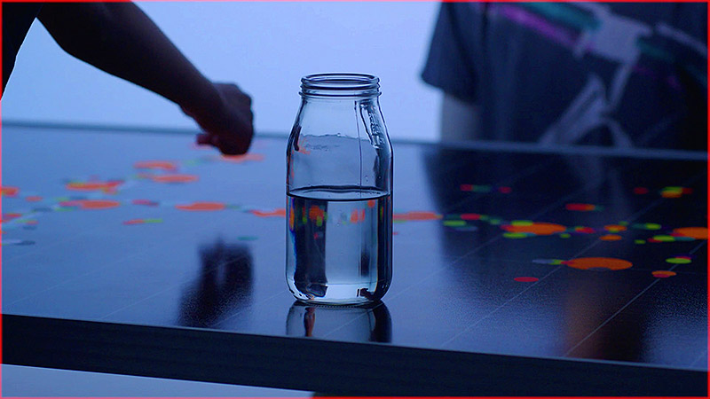 Metahaven - fotograma de película