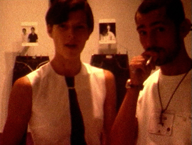 David Delfín. Muestra tu herida - fotograma sobre el documental del diseñador