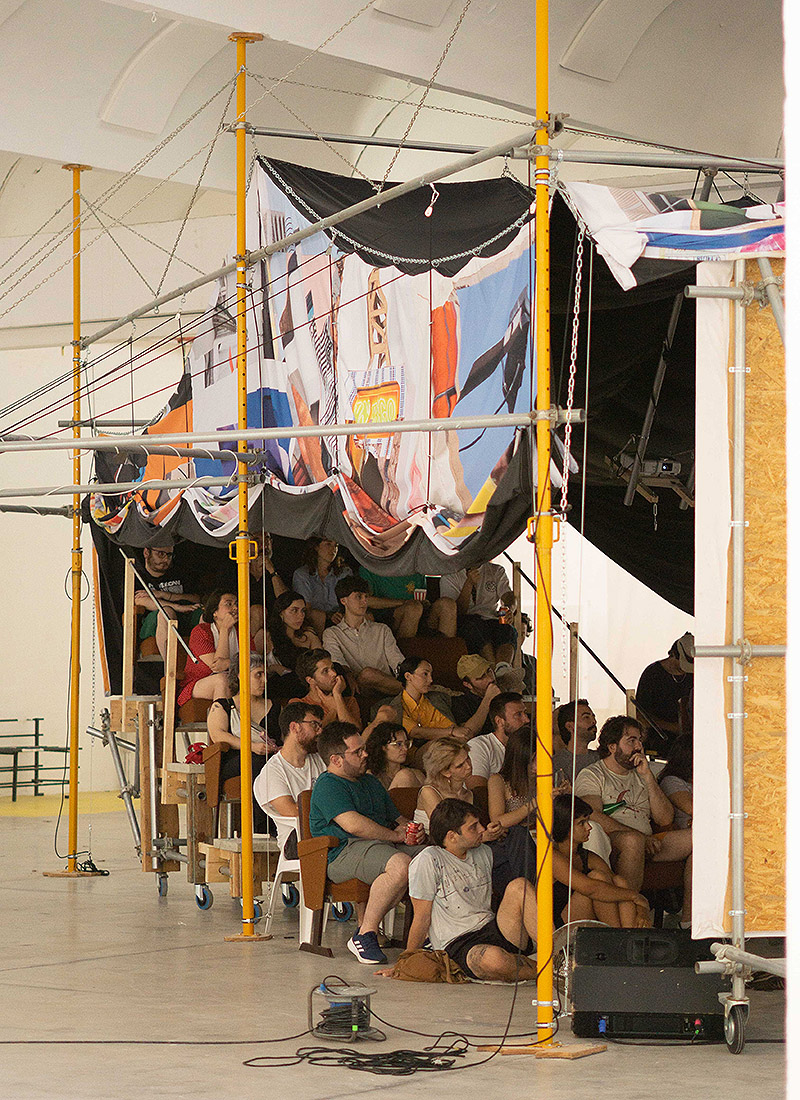 Foto del trabajo La Grada