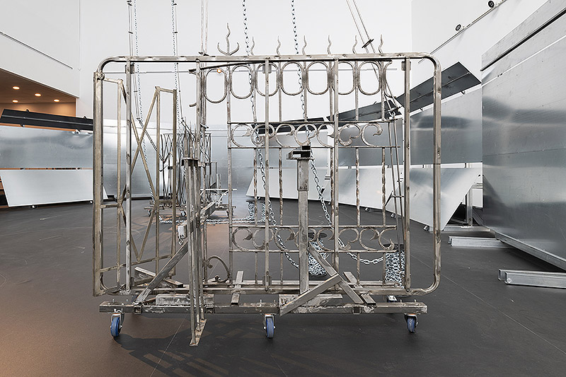 Lucía C. Pino - vista de instalación artística en el CA2M