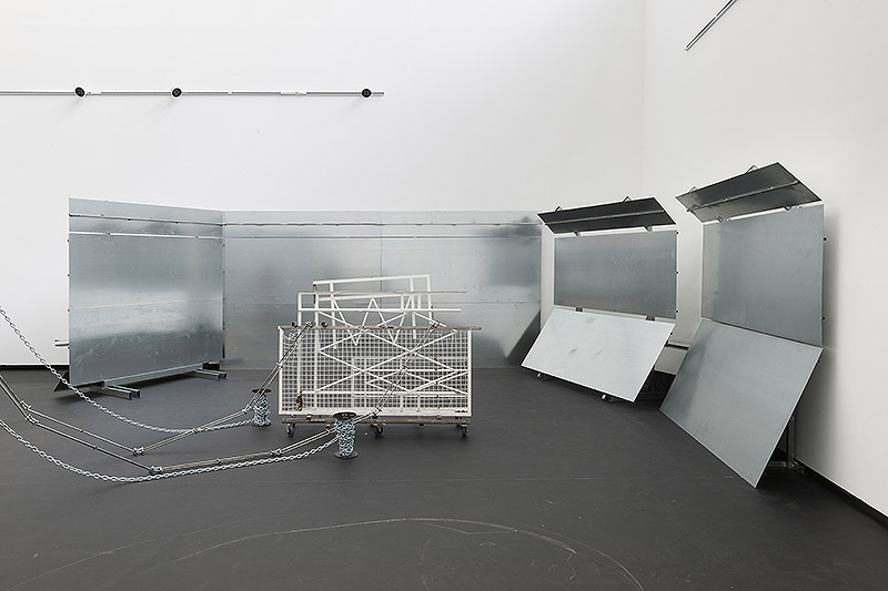 Lucía C. Pino - vista de instalación artística en el CA2M